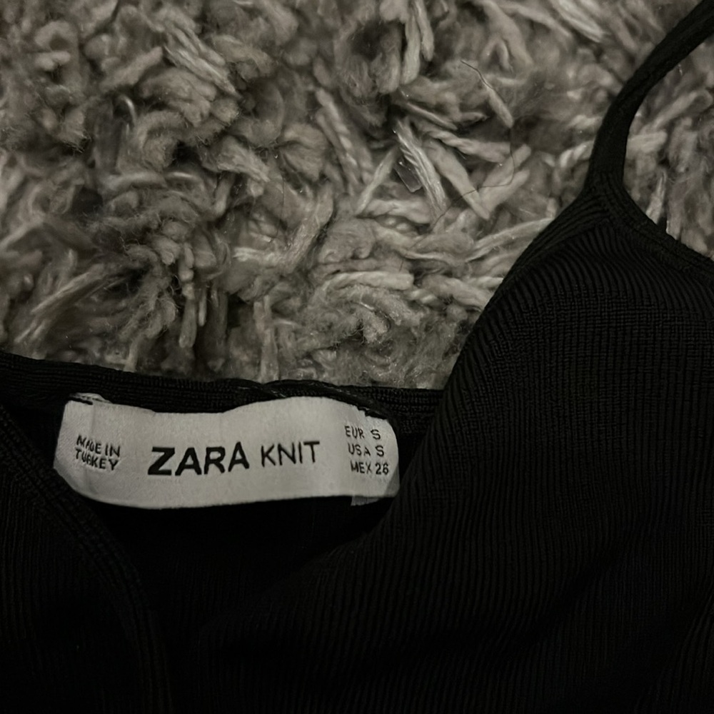 Black Twist-Front Camisole Top - Picture 5 of 7